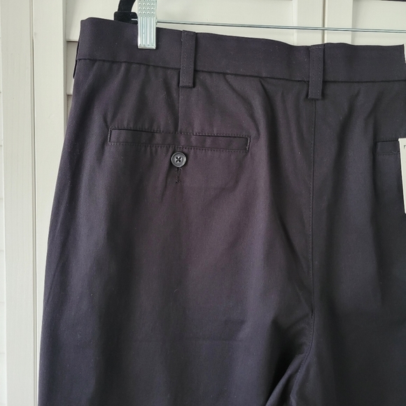 Croft & Barrow Classic-Fit Easy-Care Stretch Flat-Front Khaki Pants Men's 38x34 - Picture 6 of 10